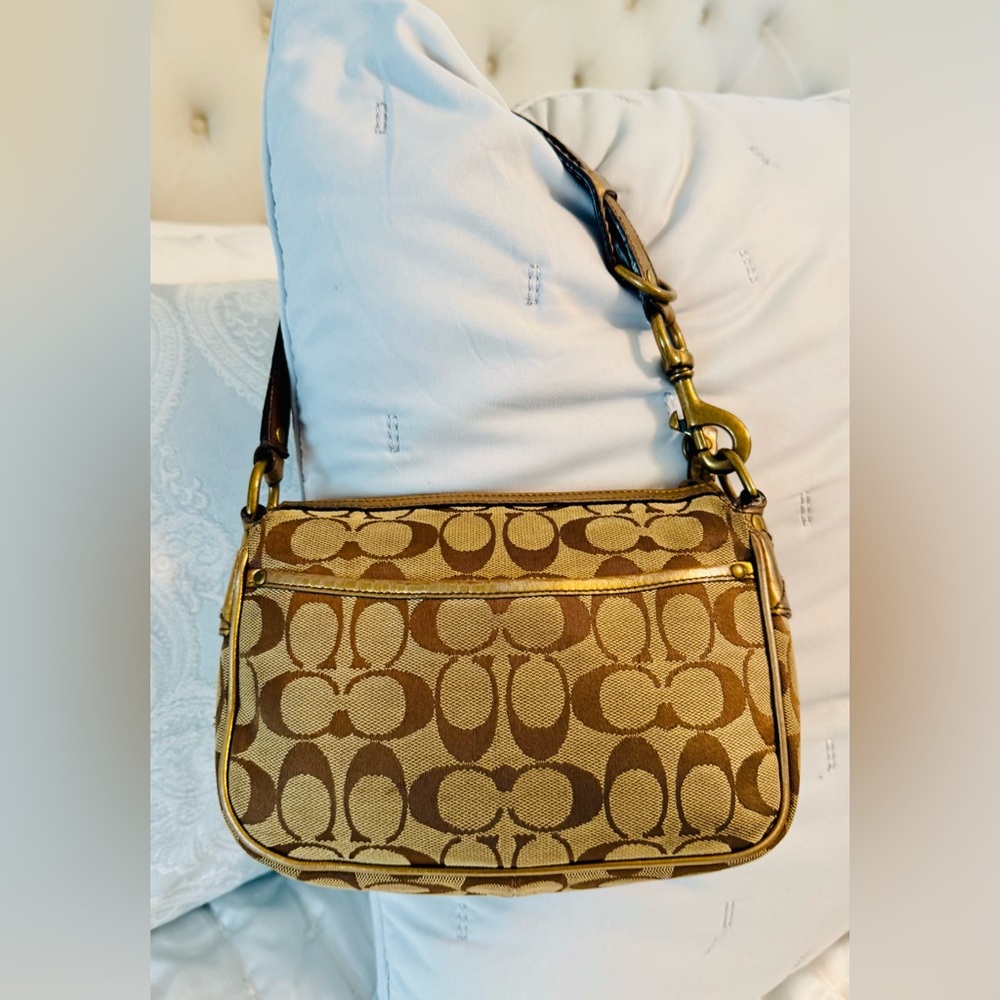Coach Legacy 2004 Special Edition Bag with Metallic Gold and Brown Signature - Picture 4 of 14